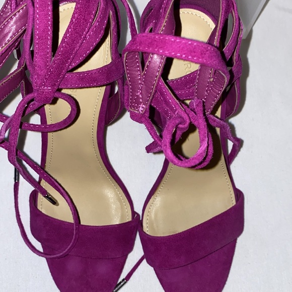 Marc Fisher Fuchsia Ankle-Tie Block Heel Suede Heels Size 5.5 31/2" heels - Picture 6 of 8